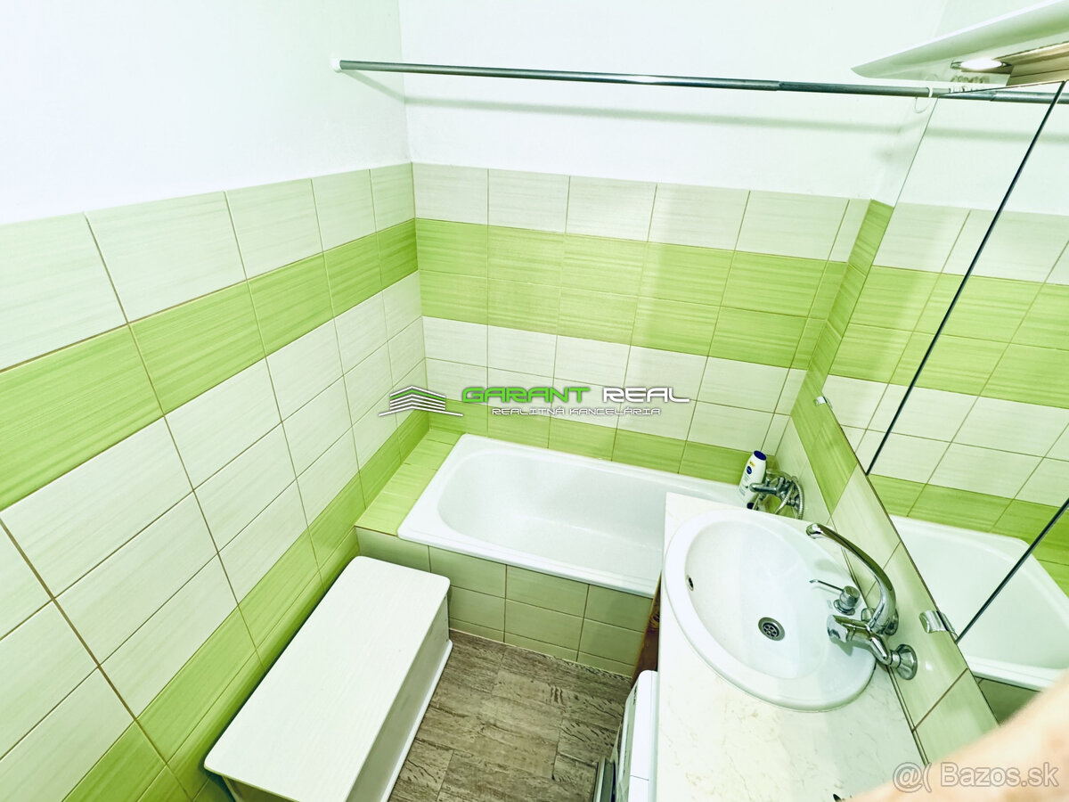 Predaj 3-izbový byt 72 m2, loggia 7,5 m2, ul. Pavla Horova - 8