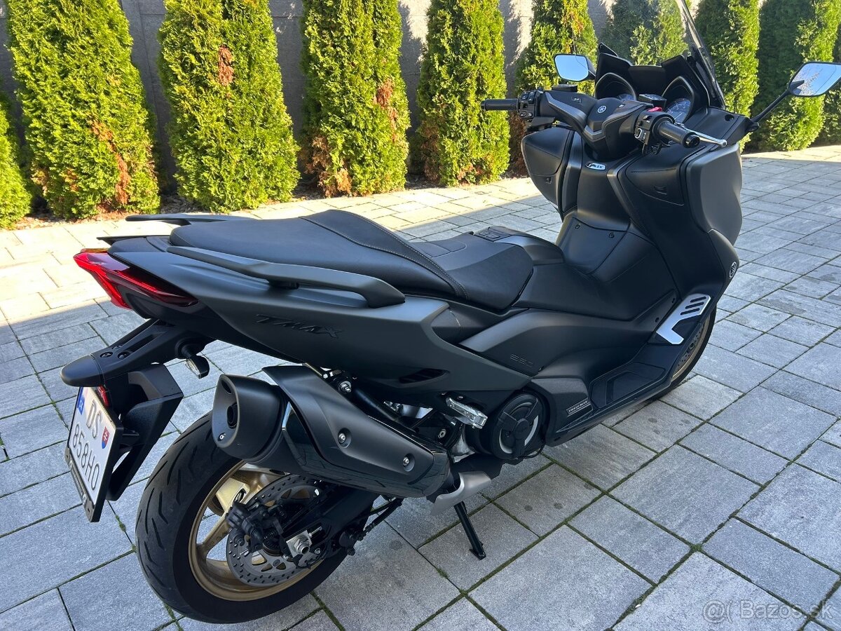 Yamaha T-Max 560 tech - 8