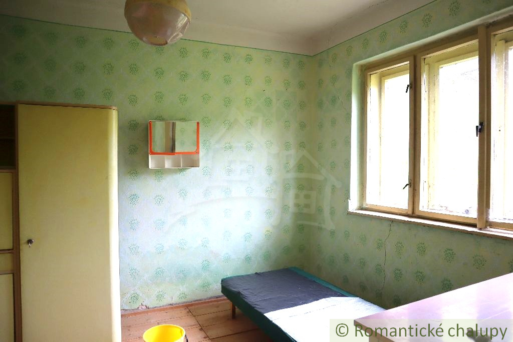 EXKLUZÍVNE - Pôvodný dom a stavebný pozemok v Hriňovej - 8