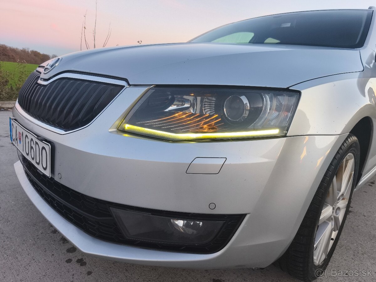 Škoda Octavia Combi III - 8