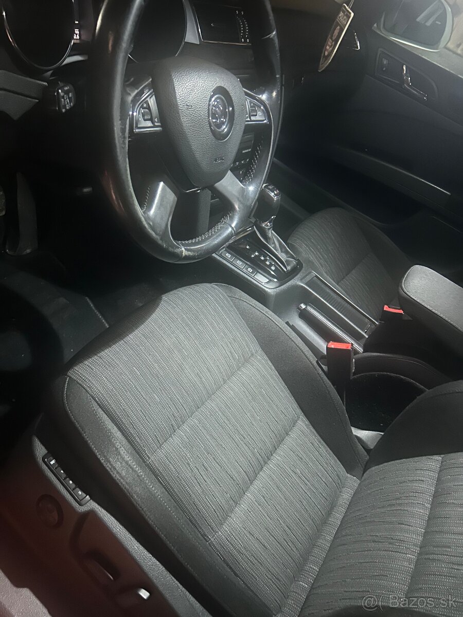 Superb facelif 2014 - 8