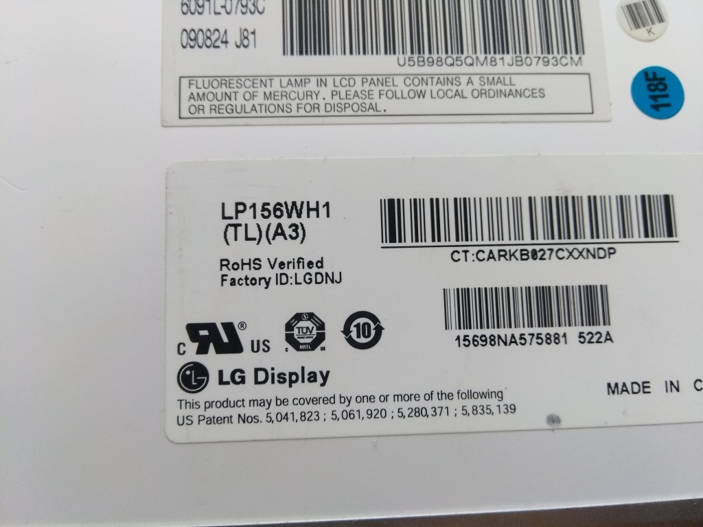 predám 15,6" displej , CCFL 30 pin , LP156WH1 - 8