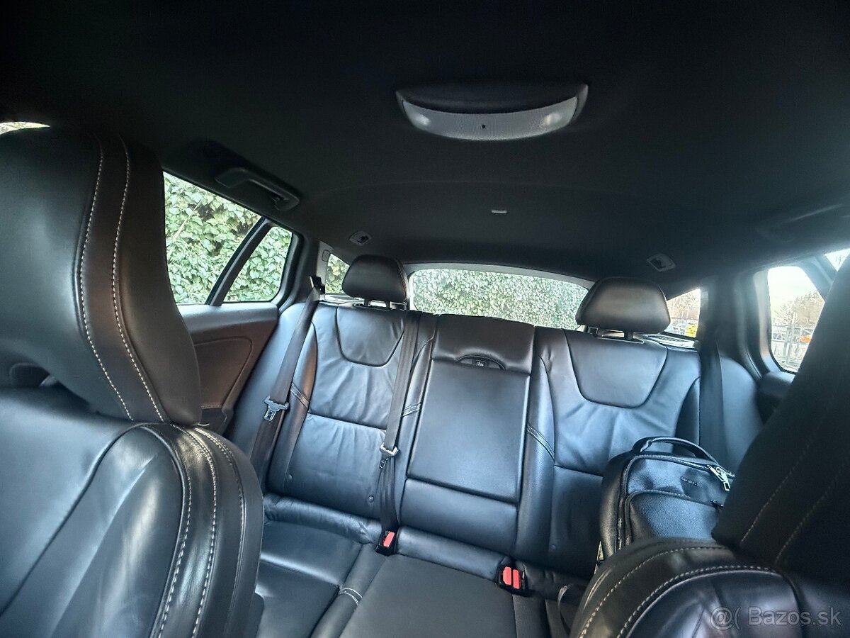 Volvo V60 hybrid.R-design 4x4 - 8