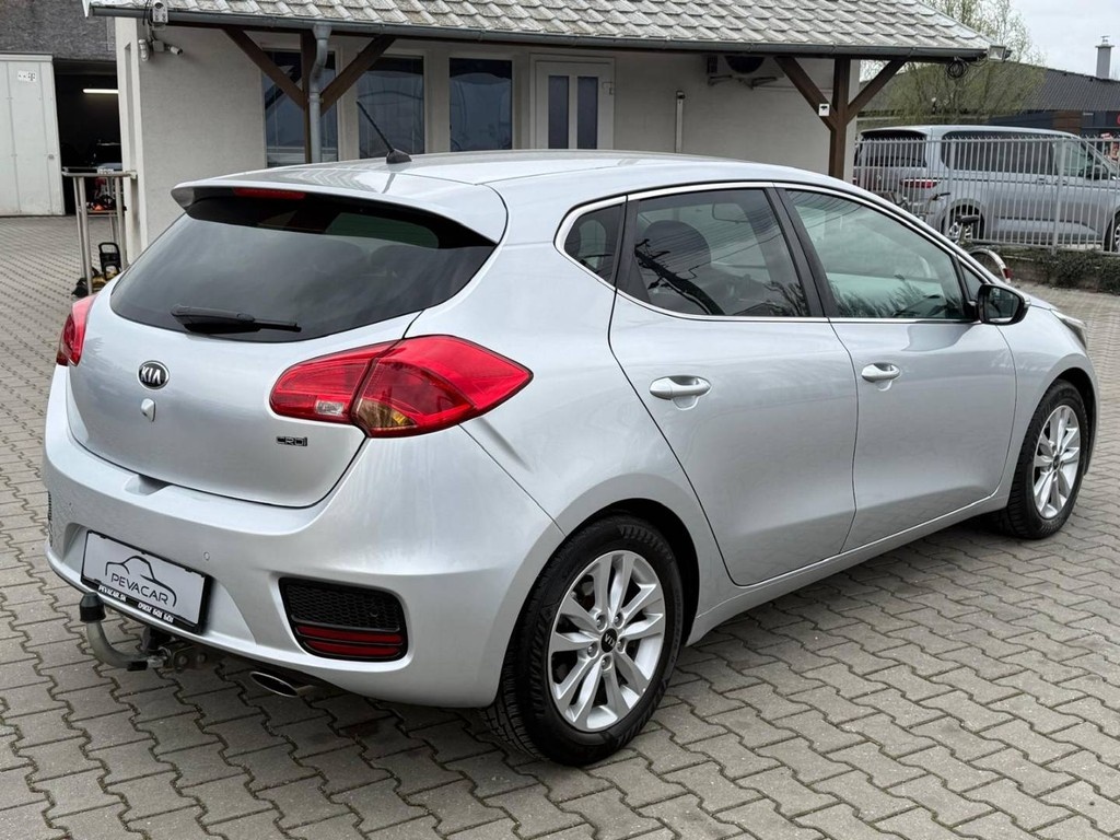 Kia Ceed 1.6 CRDi 100kw M6 GOLD - 8