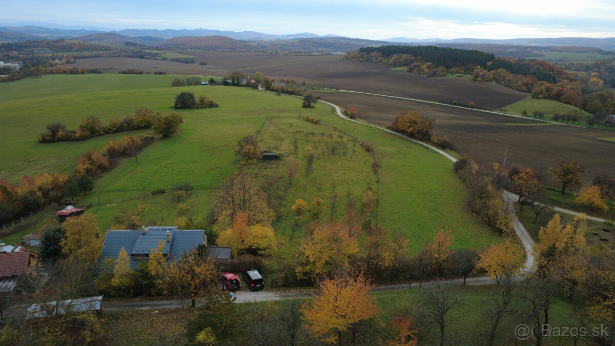 Na predaj priestranná 5-izbová chata s rozľahlým ovocným sad - 8