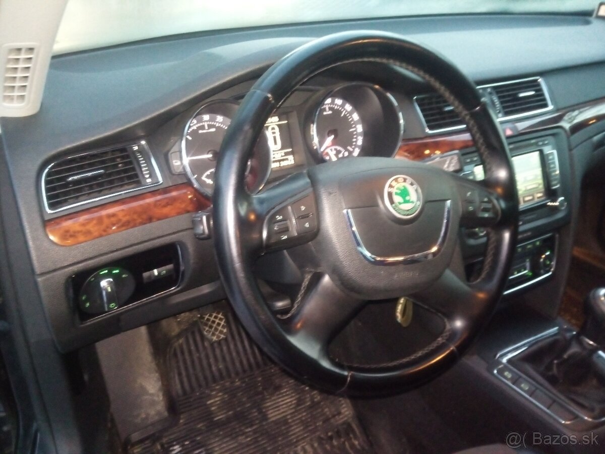 Predám škoda Superb - 8