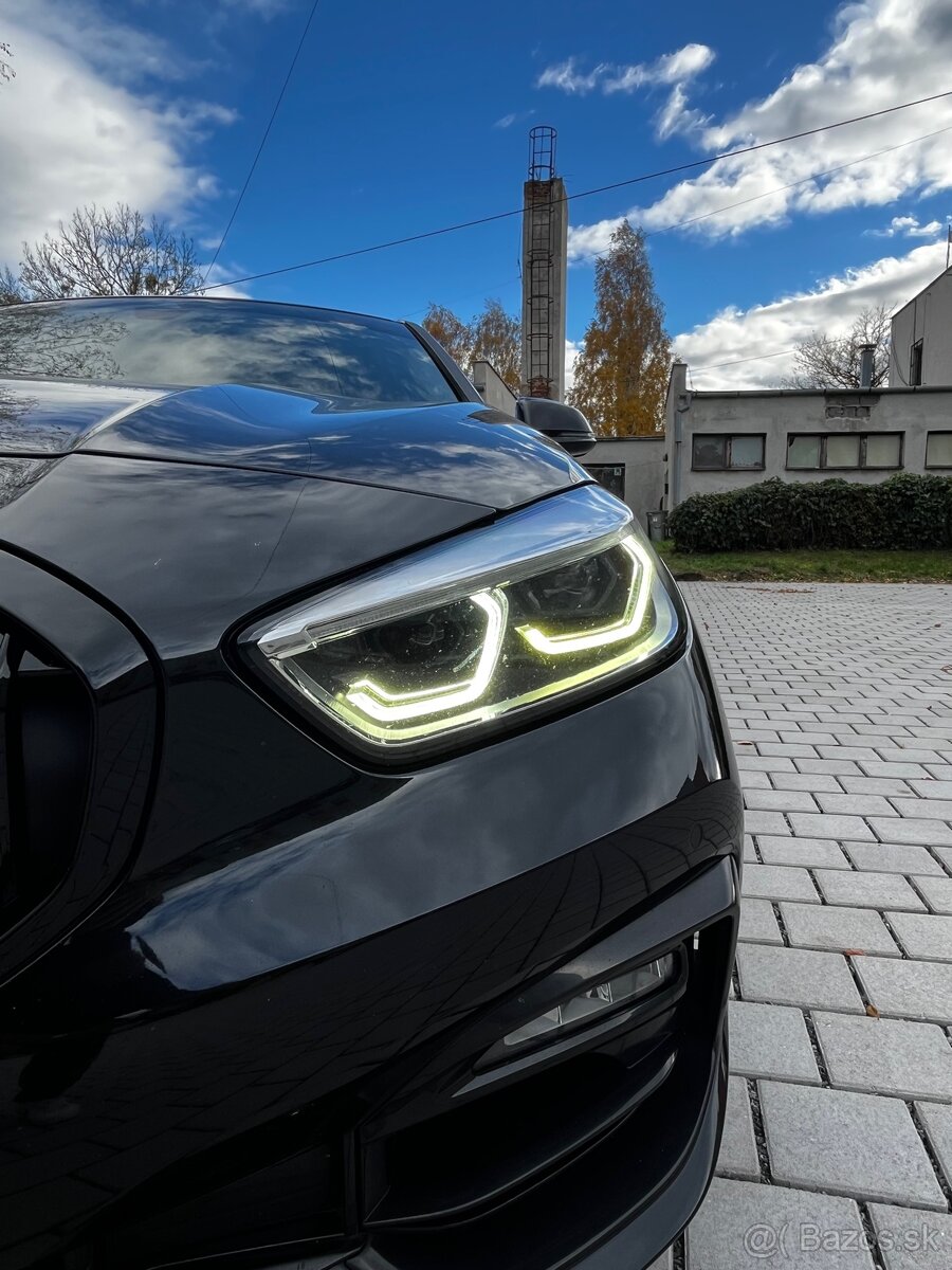 BMW 118i - 8