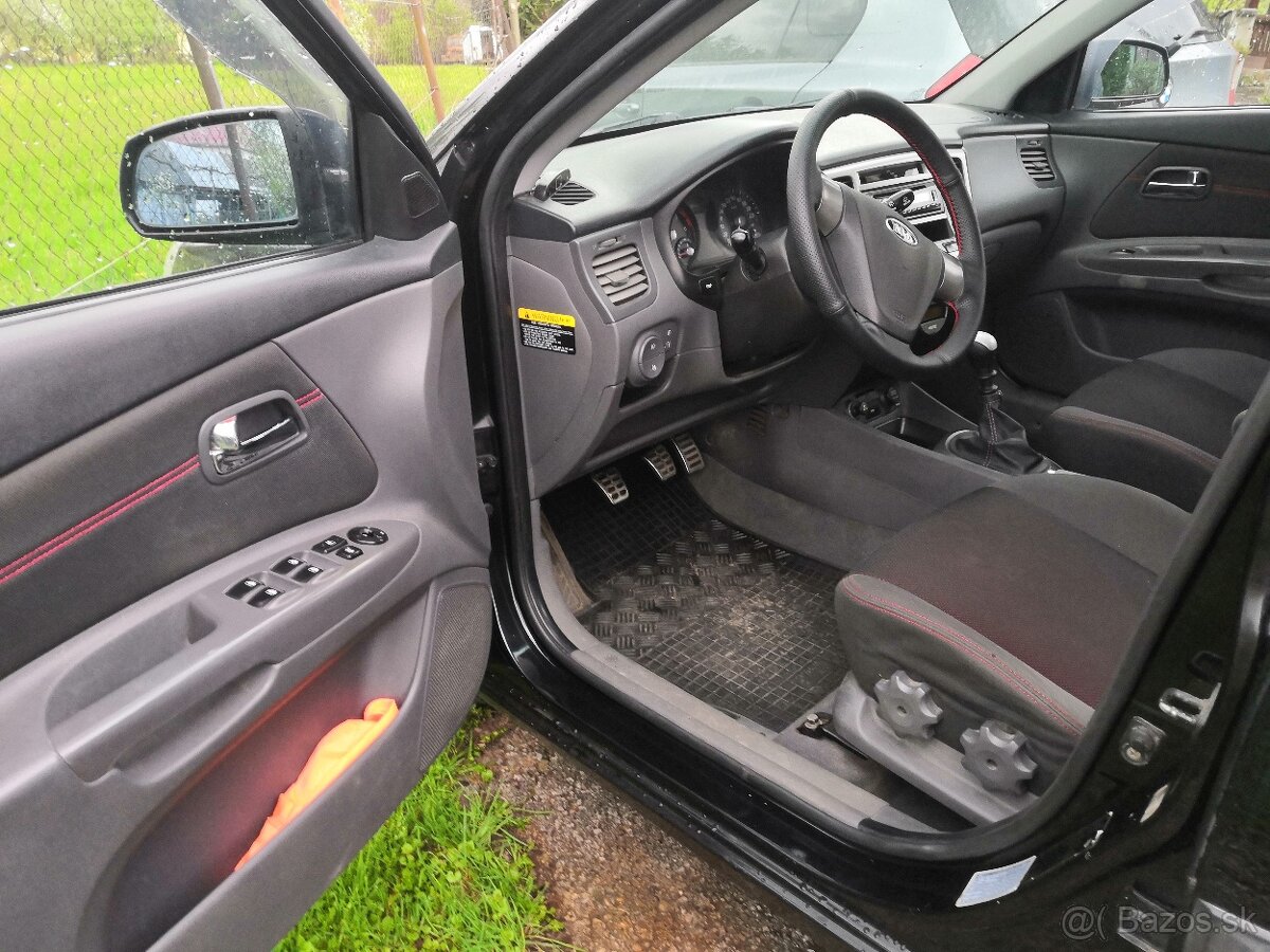 Kia Rio 1.5 CRDi 81KW 2007 - 8