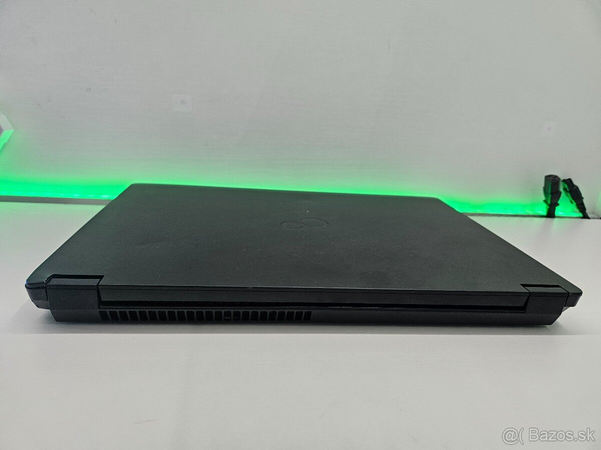 Fujitsu Celsius H7510 intel i7, 32GB RAM, Nvidia - 8