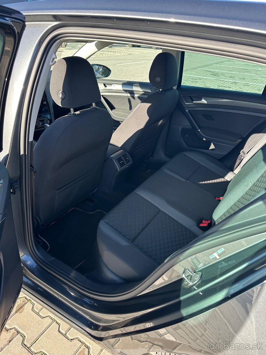 Volkswagen Golf 1.6 TDI - 8