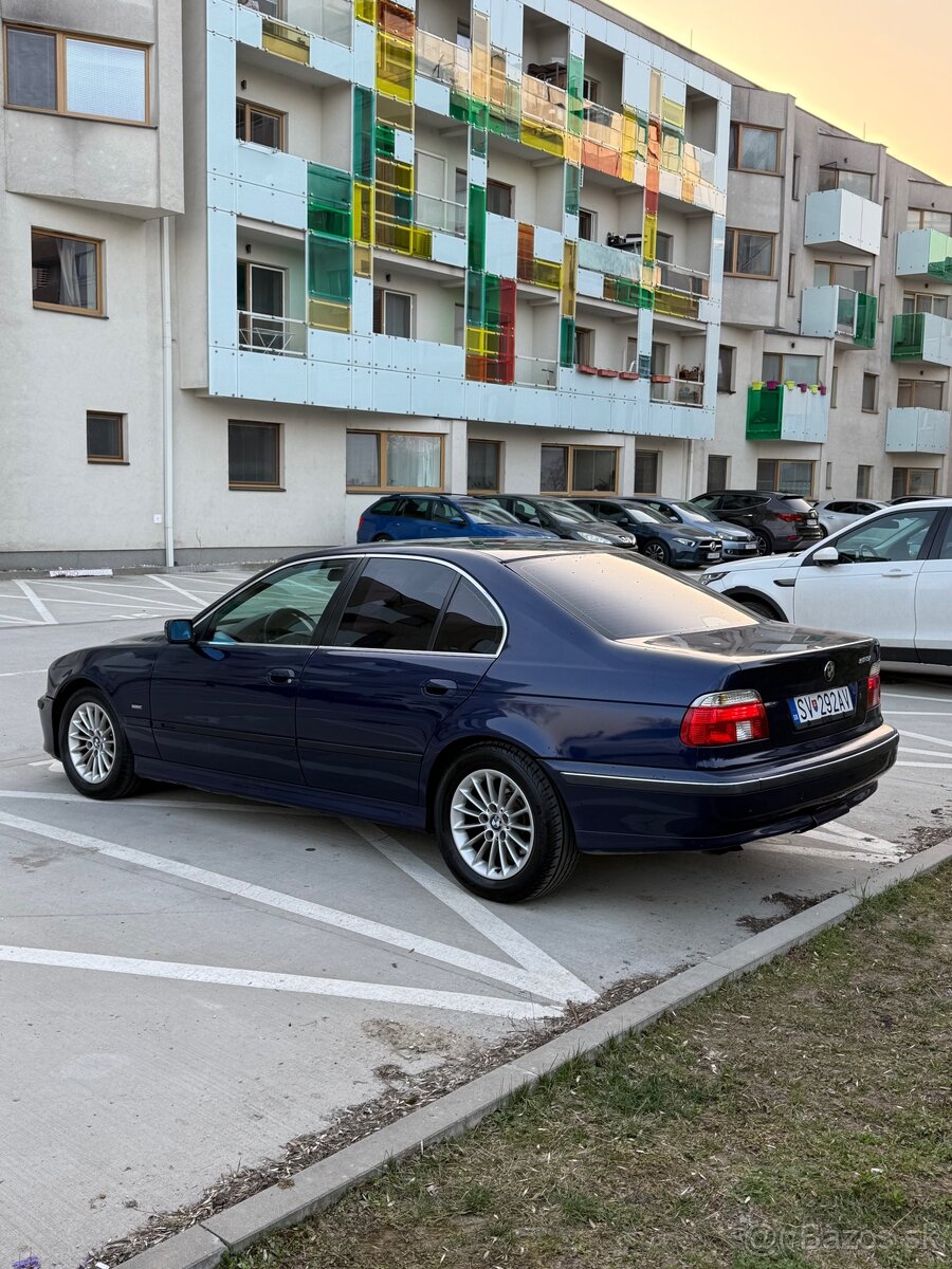 BMW e39 523i - 8