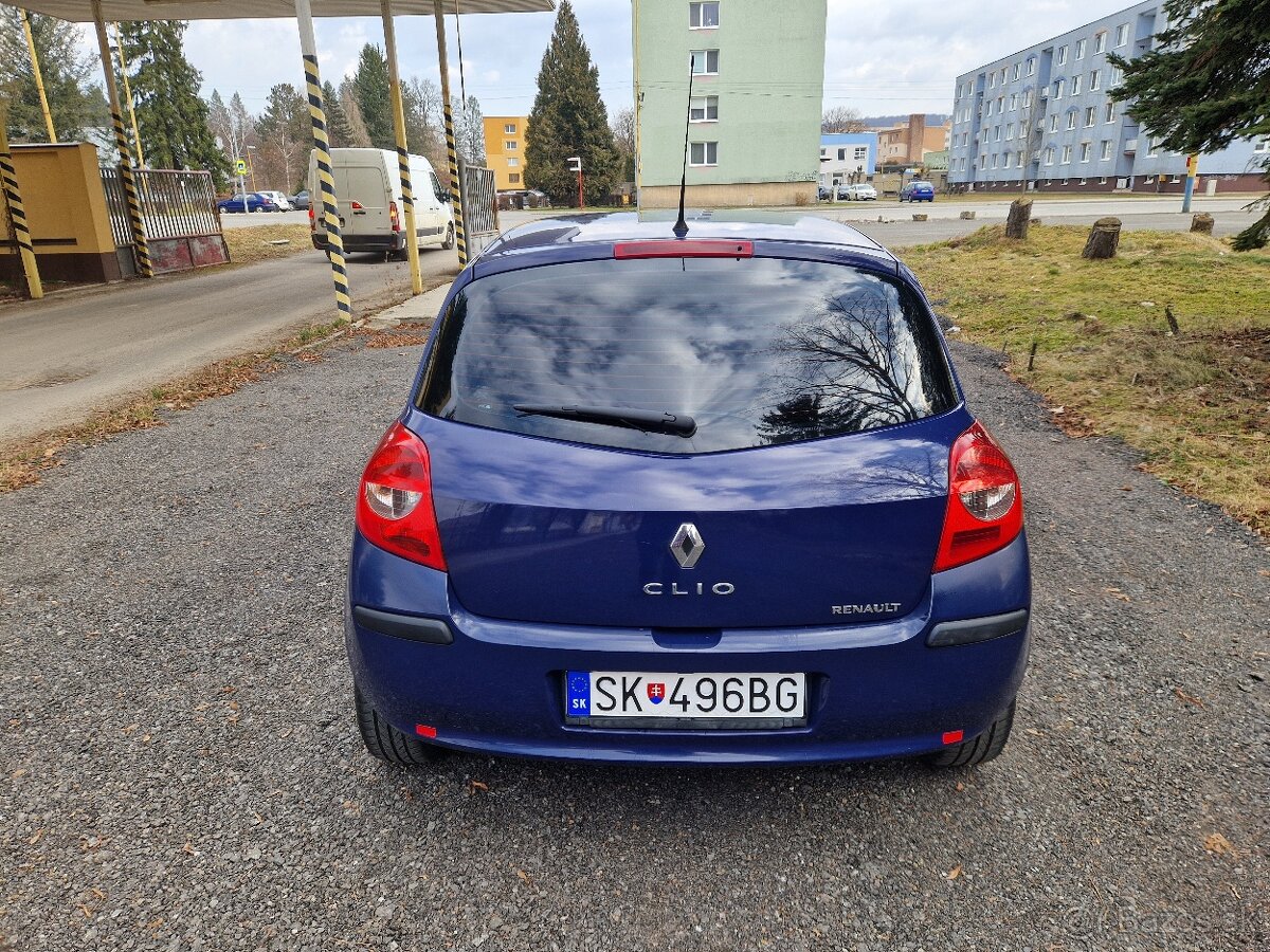 Renault Clio 1.5 dCi - 8