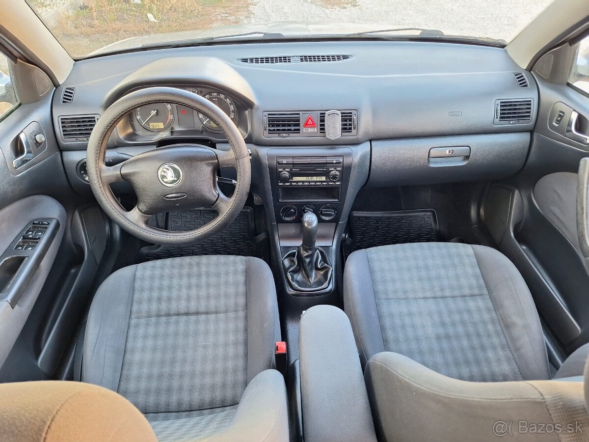 Škoda octavia tour 2009 - 8