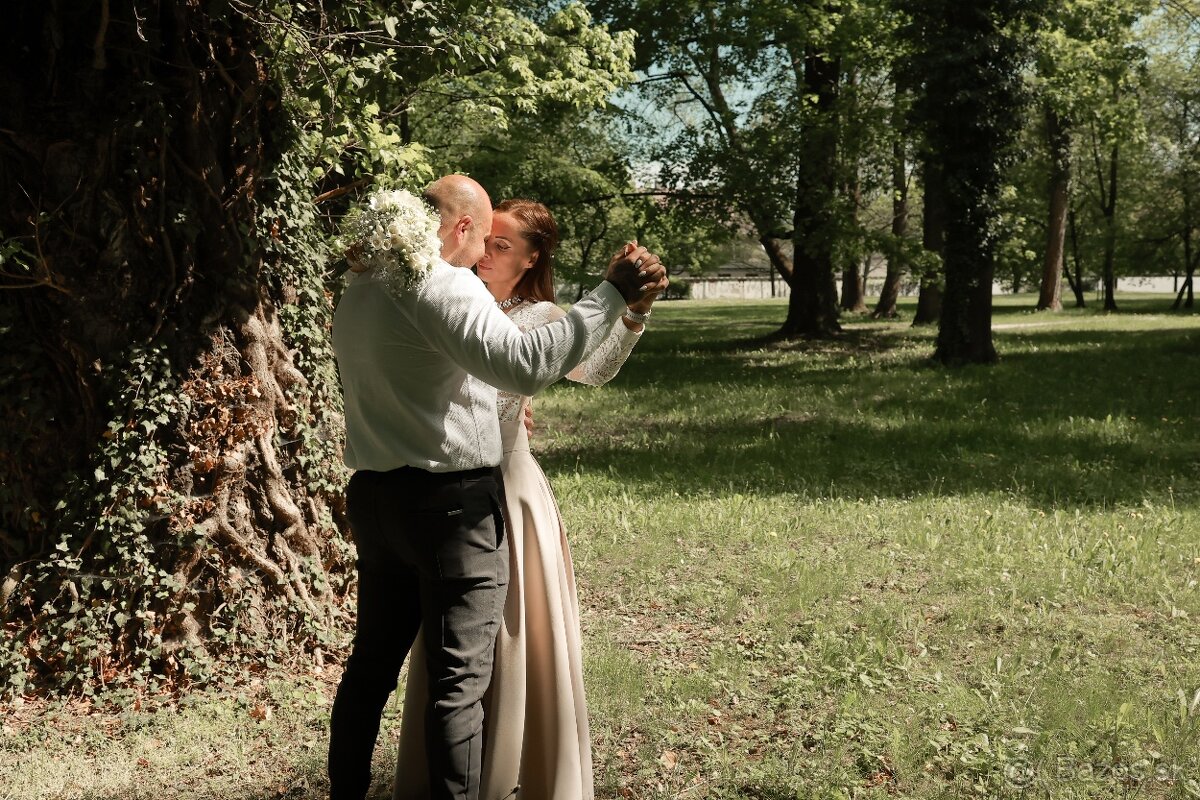 Svadobný kameraman, fotograf - 8