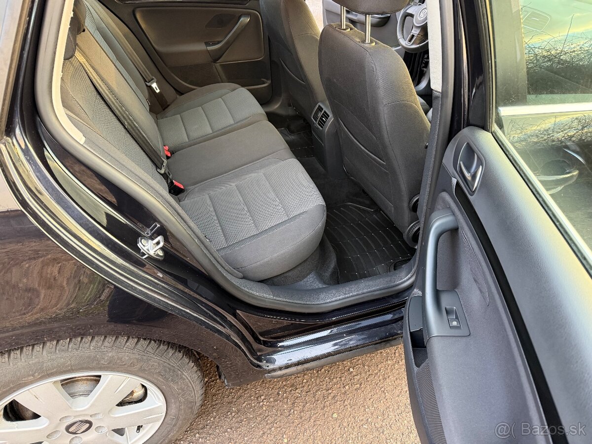 Volkswagen Golf 1.6 TDI - 8