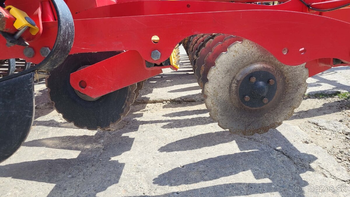 Mechanicka sejacka Vaderstad RAPID 400S - 8
