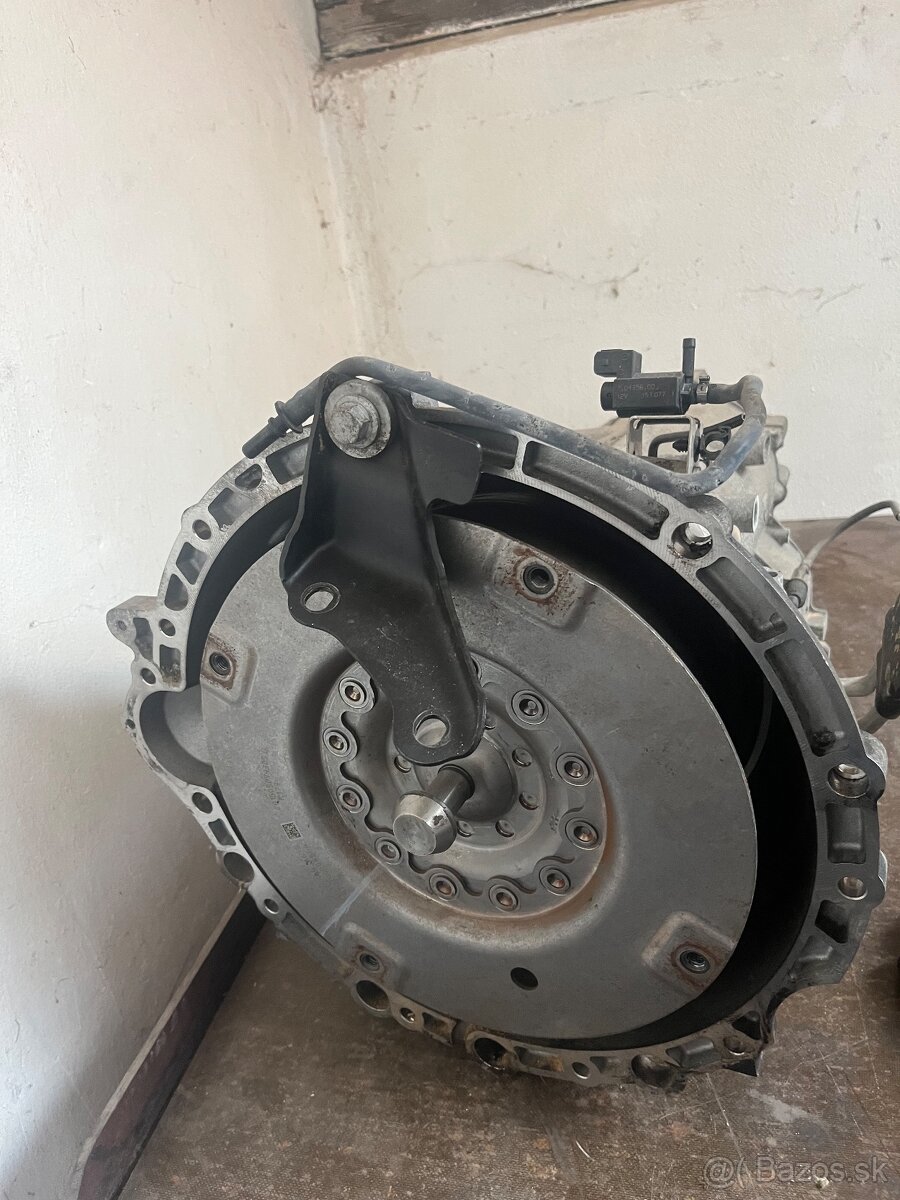 Rozpredam Jaguar xe - 8