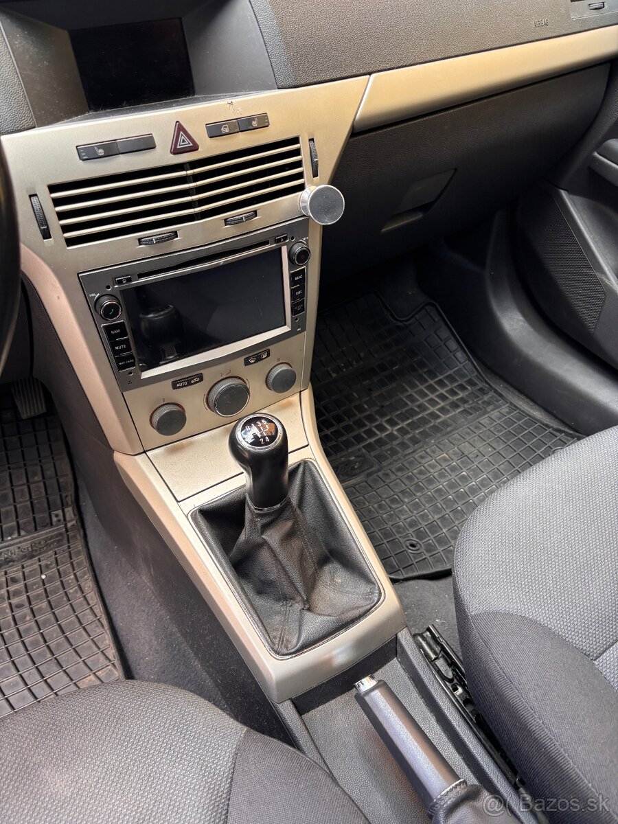 Opel Astra - 8