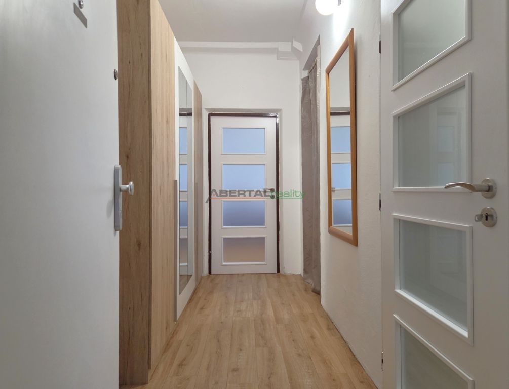 Priestranný a svetlý 1i byt (43 m²), Mesačná ul., Ružinov, B – foto 11