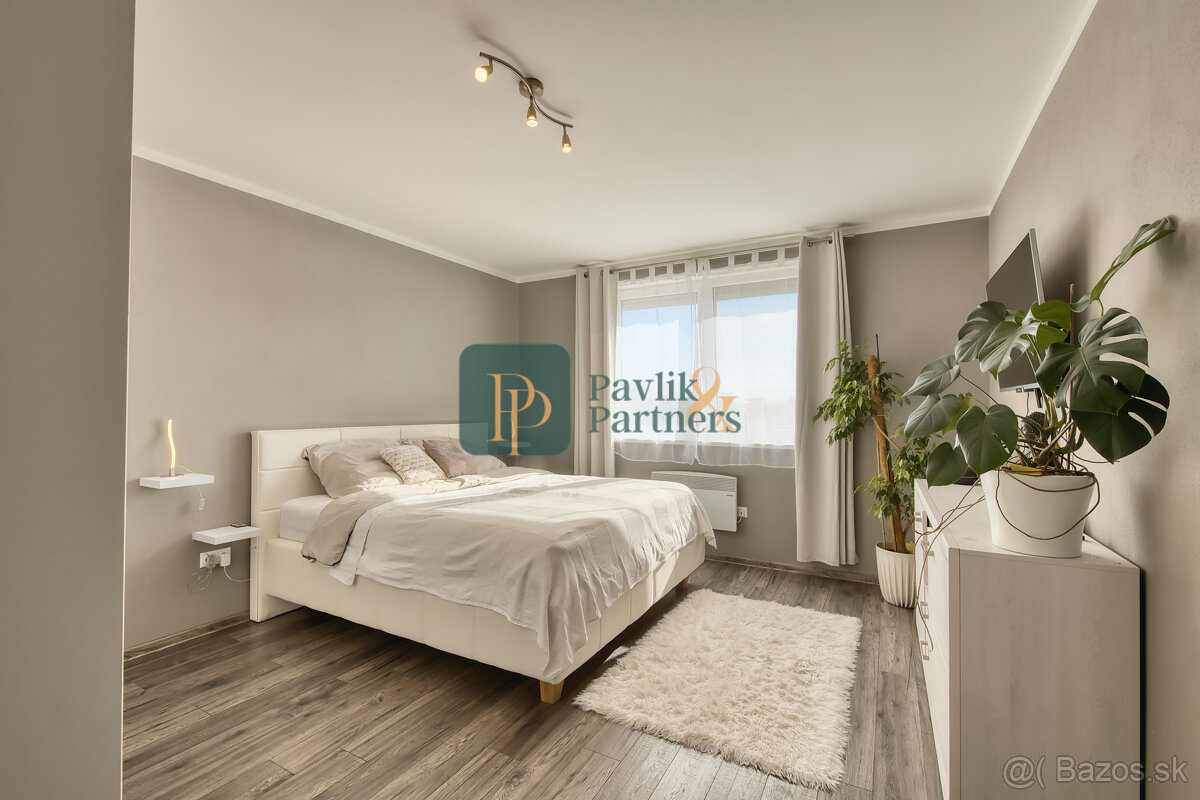 Predaj 4 izbový moderný rodinný dom, garáž, zariadený - 8