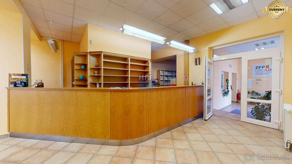 Na predaj administratívna budova v centre mesta Holíč. - 8