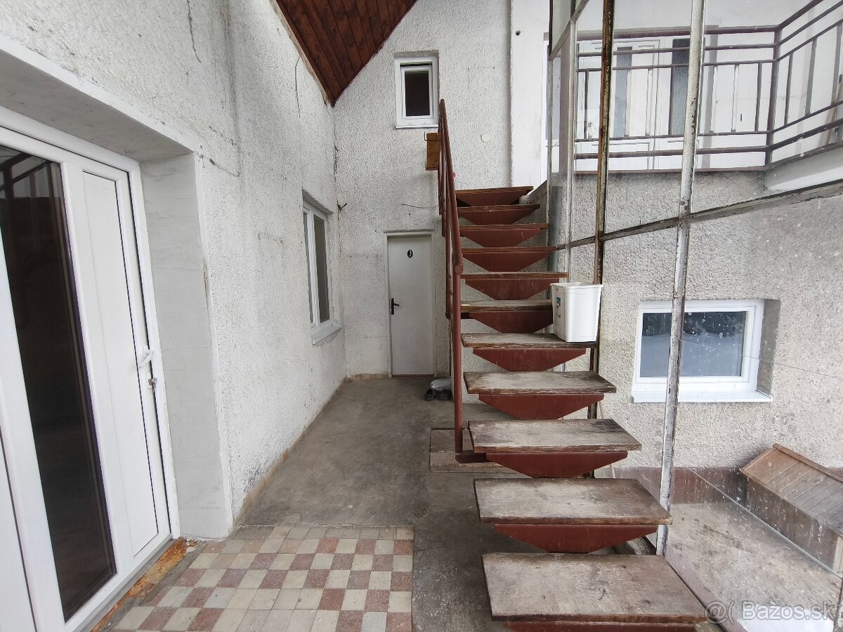 PREDAJ rodinný dom pri parku - 8