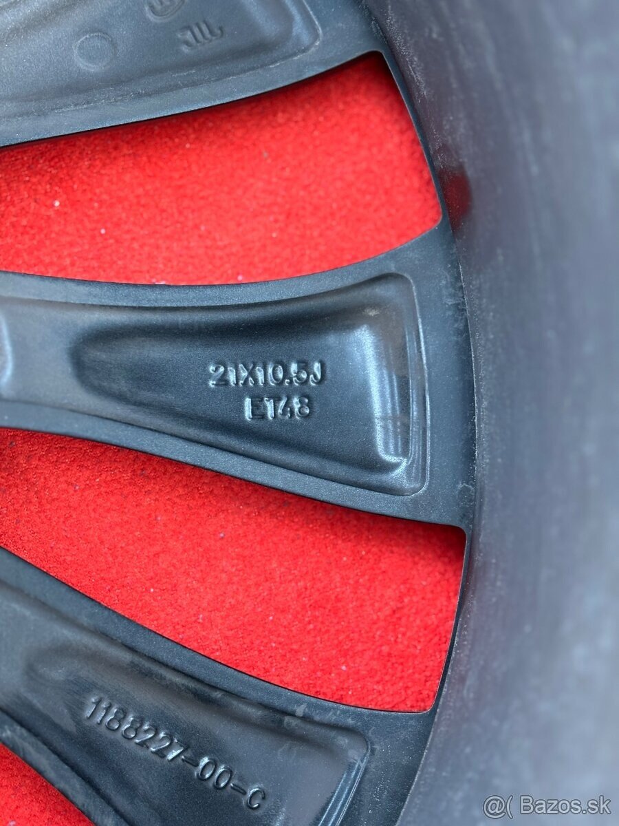 Tesla Model Y 21" Überturbine - 8