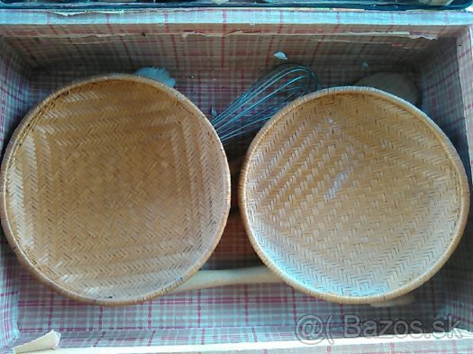 Drevene artefakty v kufri - 8