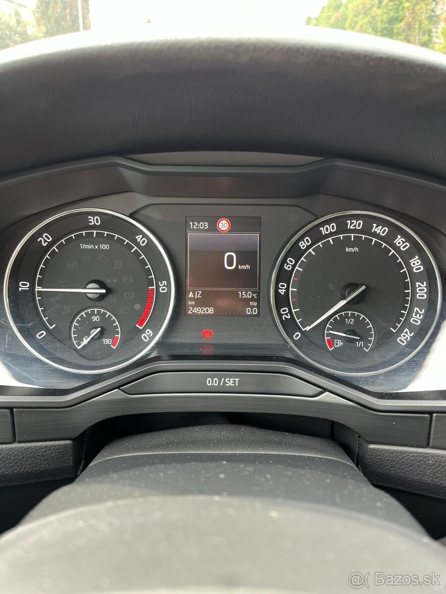 Škoda Superb 2.0 TDI, NOVÁ STK, 2015, 140 kW, 249208 km - 8