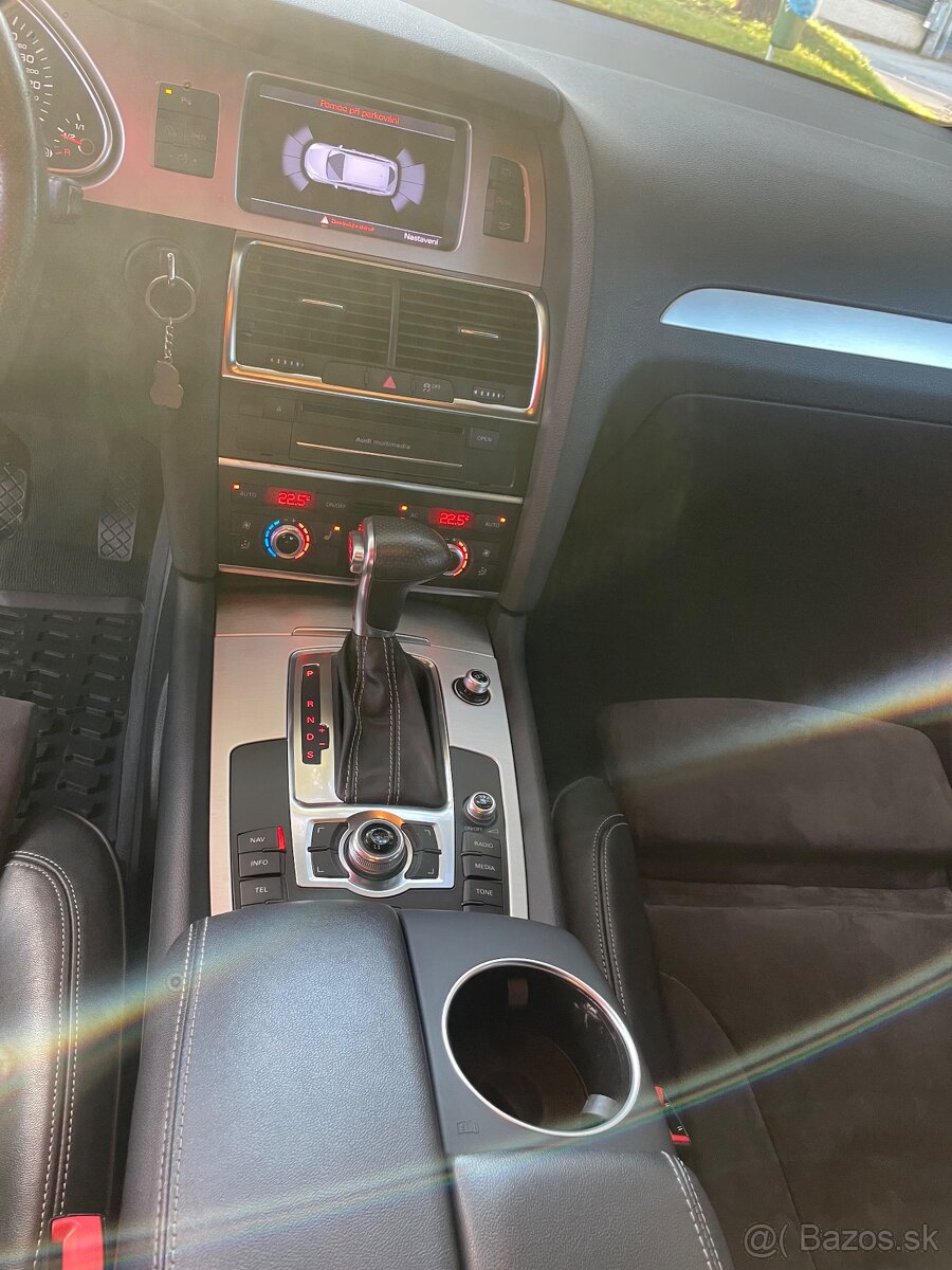 AUDI Q7. 3.0 TDi 180 kW - 8