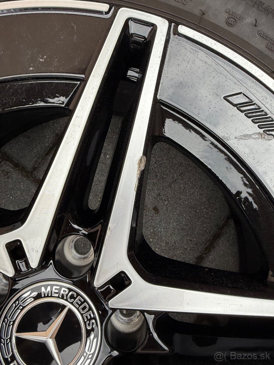 Mercedes R18 225/45 - 8