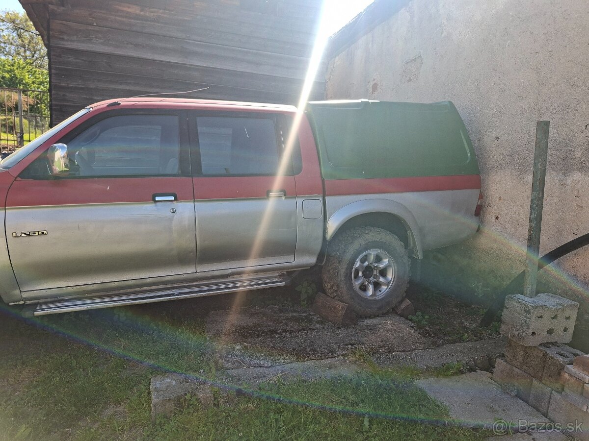 Mitsubishi l200 - 8