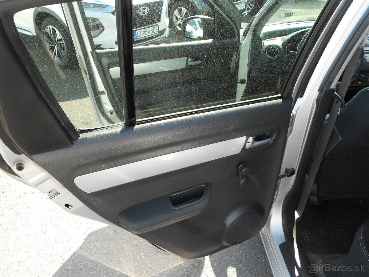 Suzuki Swift 1,3i 90Ps 2009 - 8