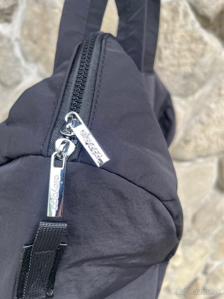 Alo yoga taska - 8
