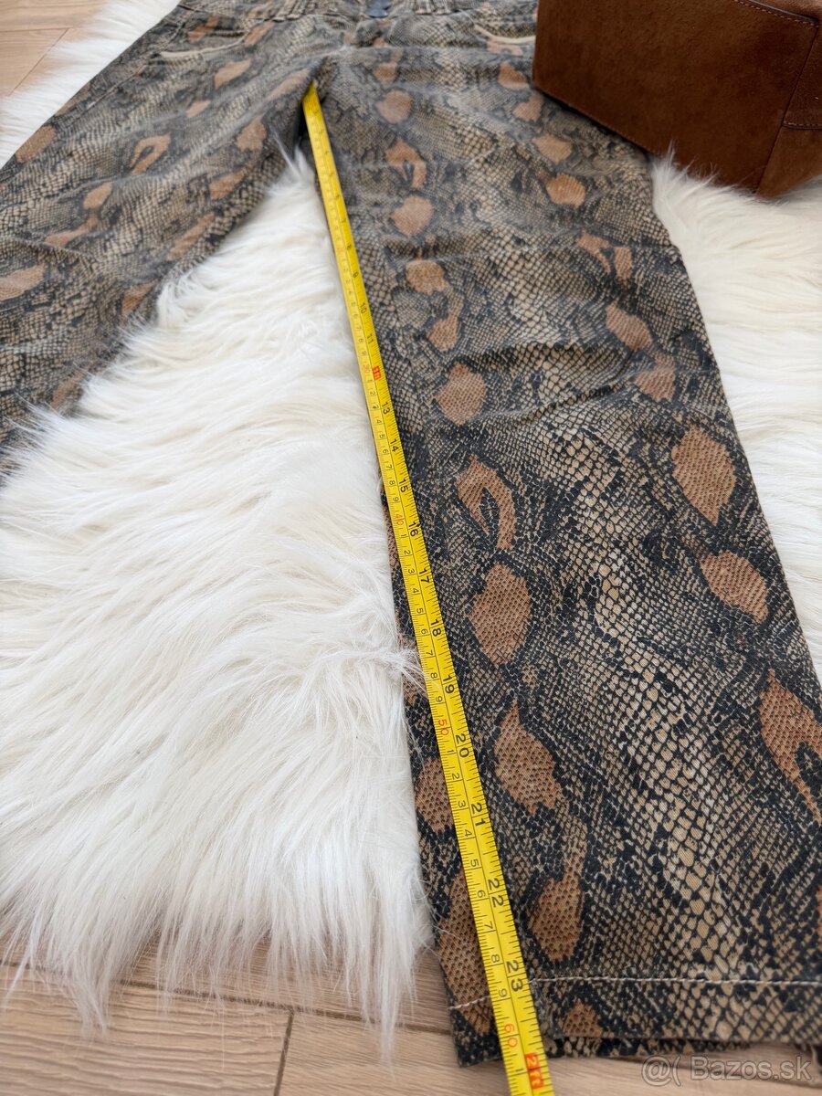 Dámske 3/4 nohavice s hadím vzorom, 36 - 8