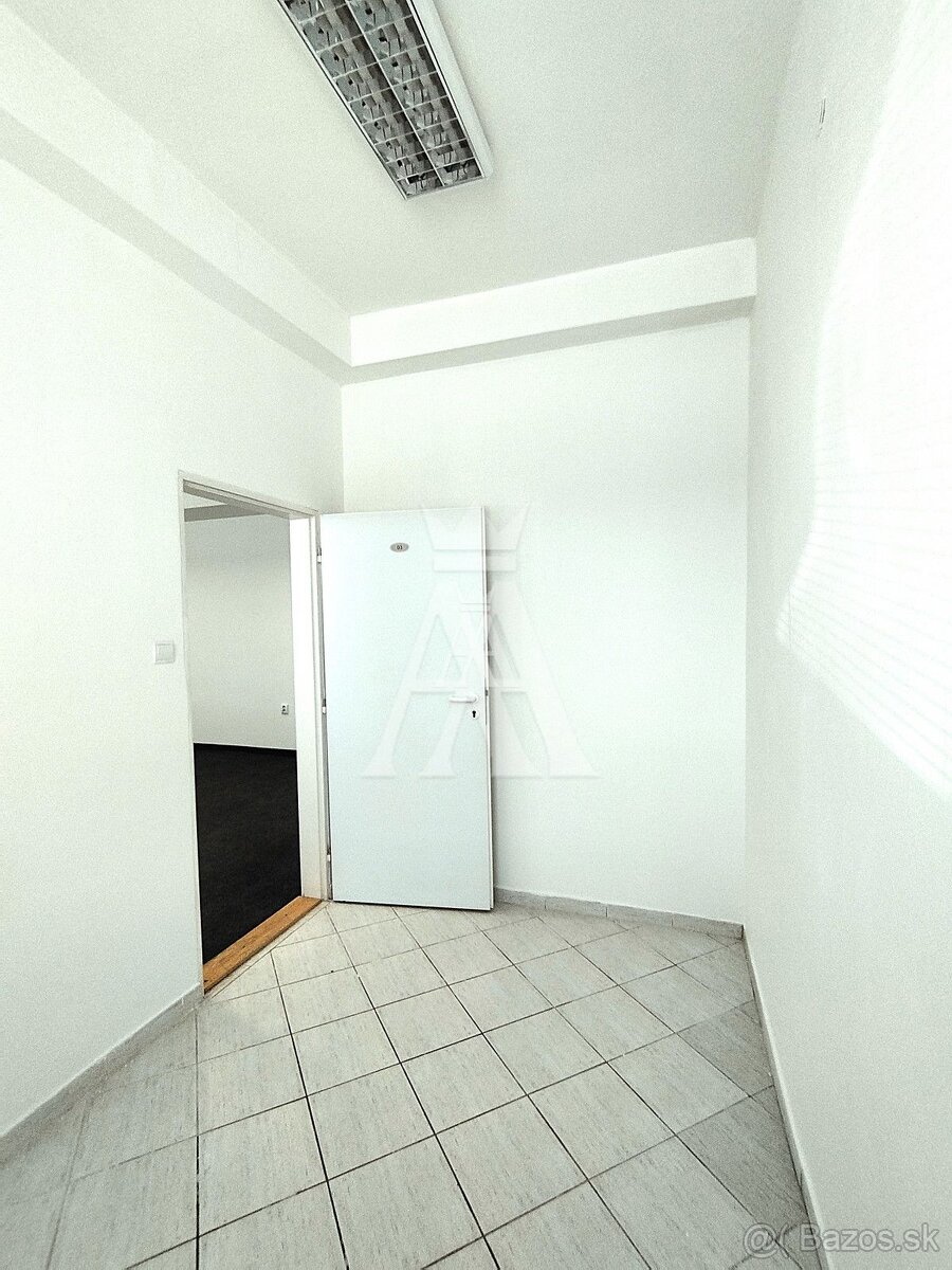 KANCELÁRIE NA PRENÁJOM, JUŽNÁ TRIEDA, KOŠICE - 8