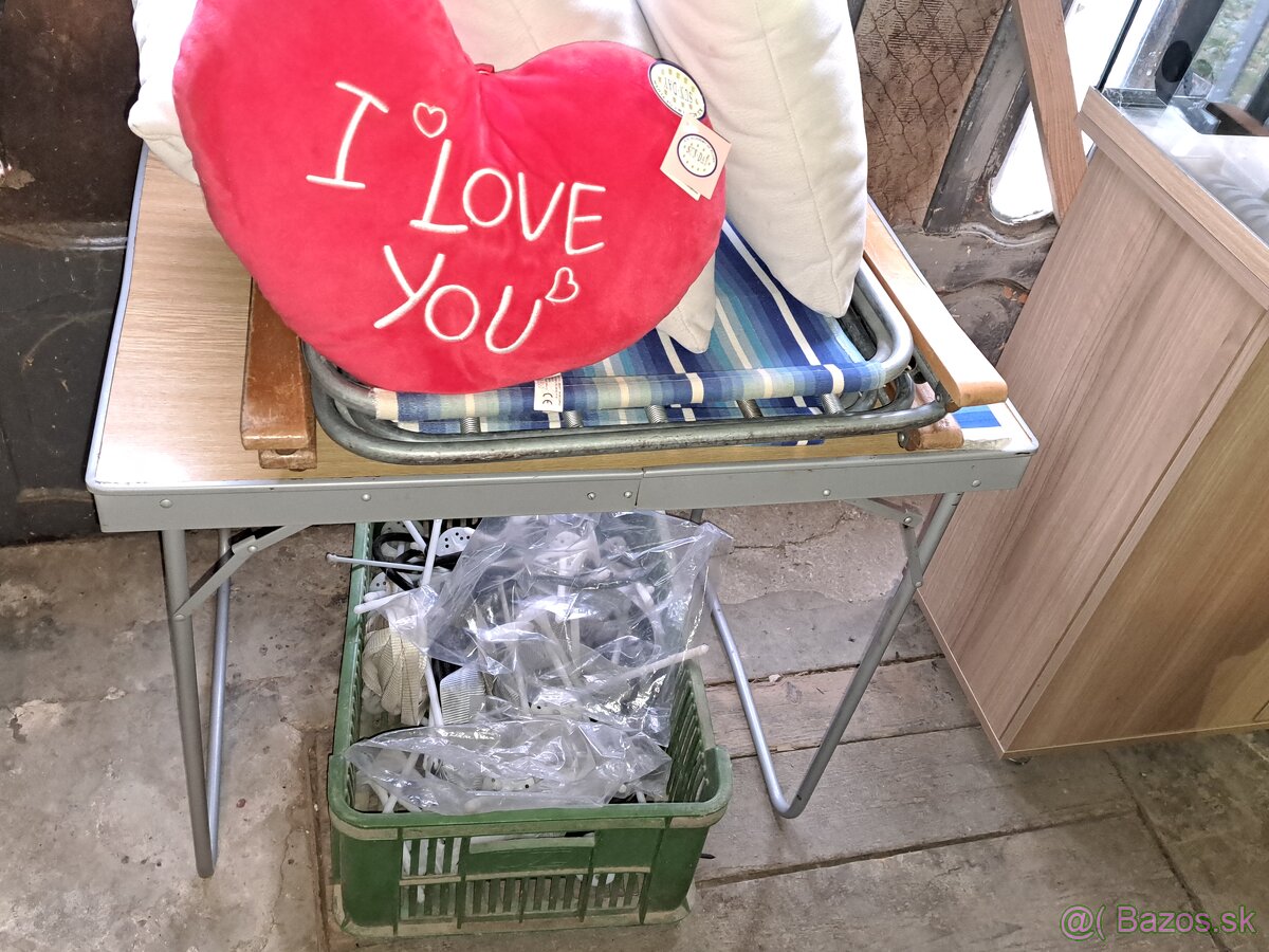 Garážový výpredaj - 8