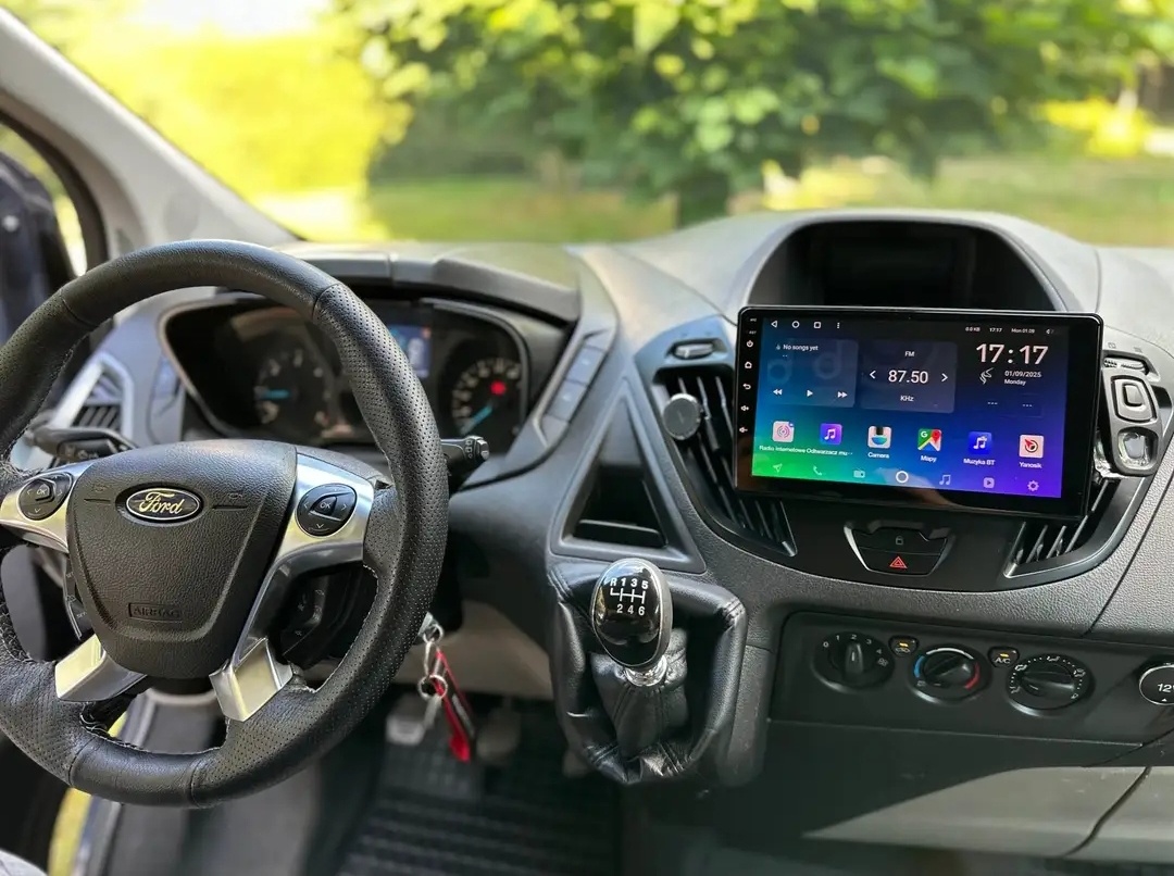 Ford Tourneo Custom 9.míst - 8