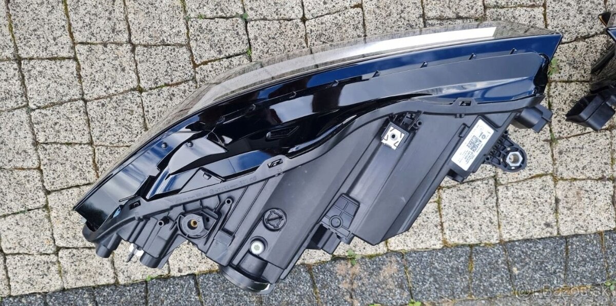 Škoda Superb IV 4 predne svetla full led svetla 3P1 - 8