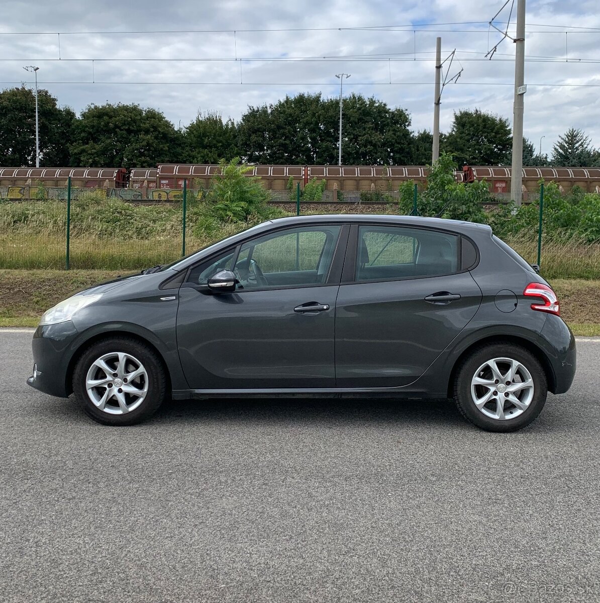 Peugeot 208 1.2 puretech - 8