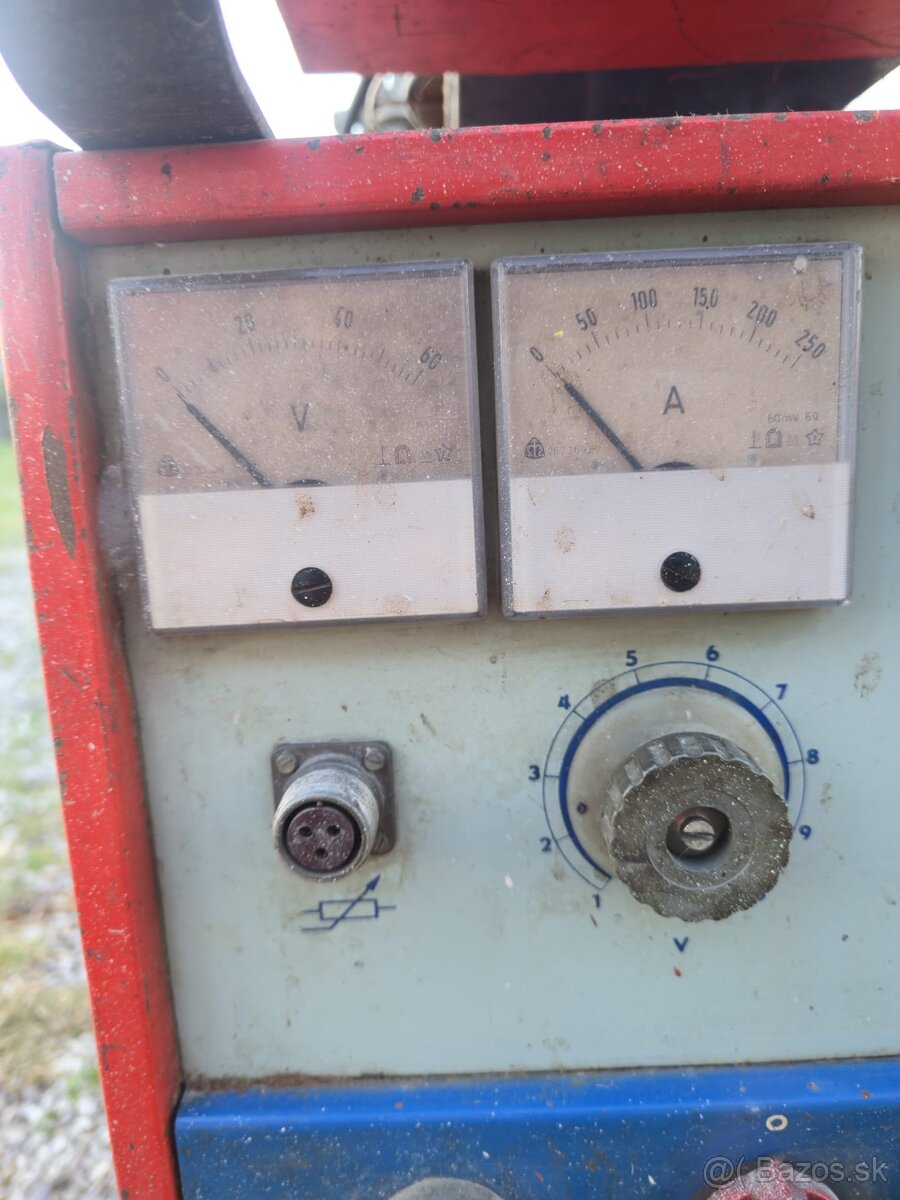 Profesionálna zváračka CO2 uniMIG-200 (200A) - 8