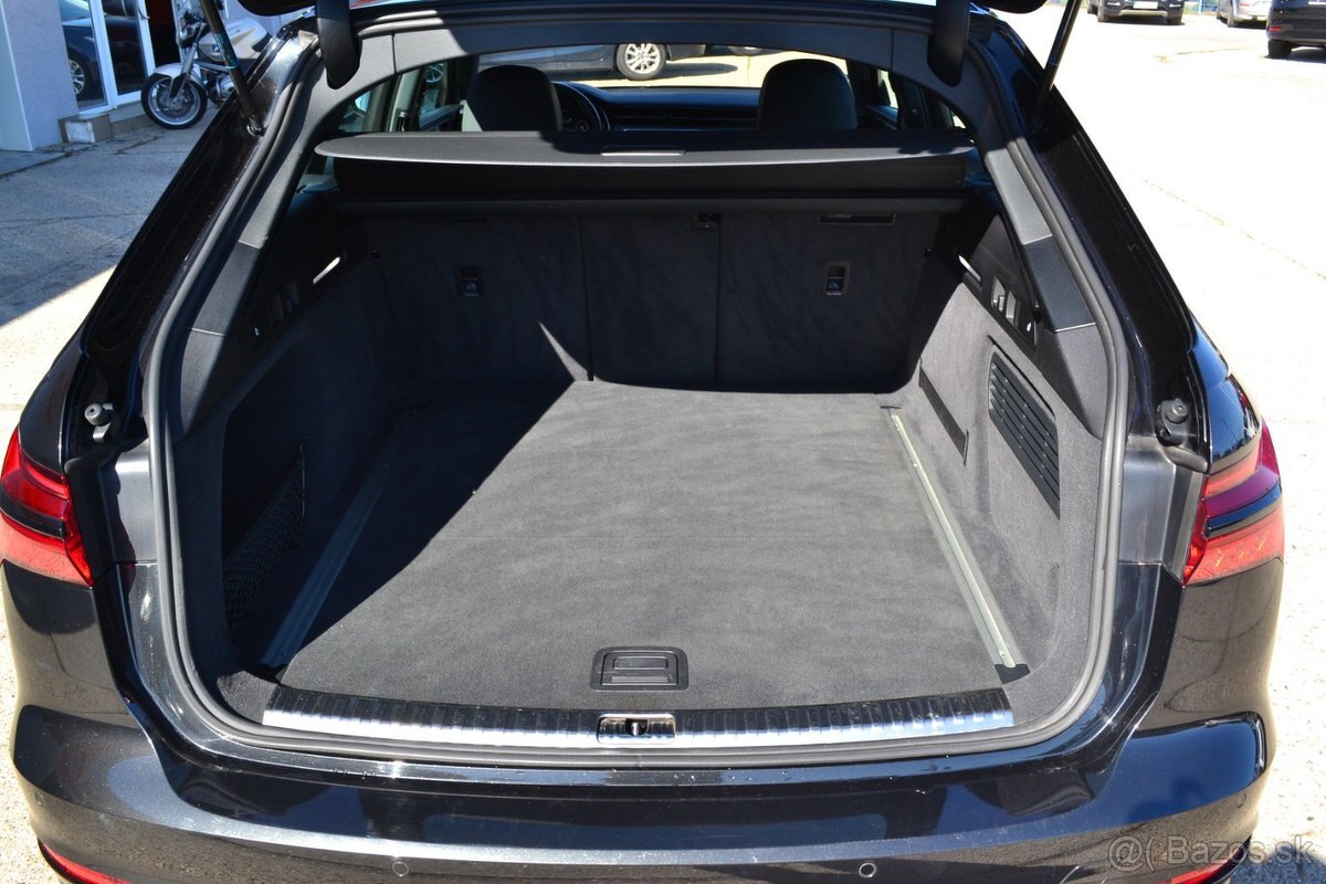 Audi A6 Avant 40TDI MHEV S-Line Matrix - 8