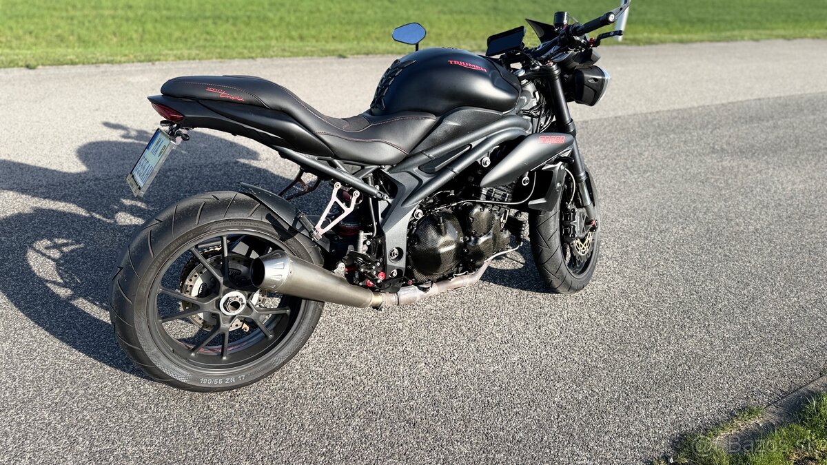 Triumph Speed Triple 1050 - 8