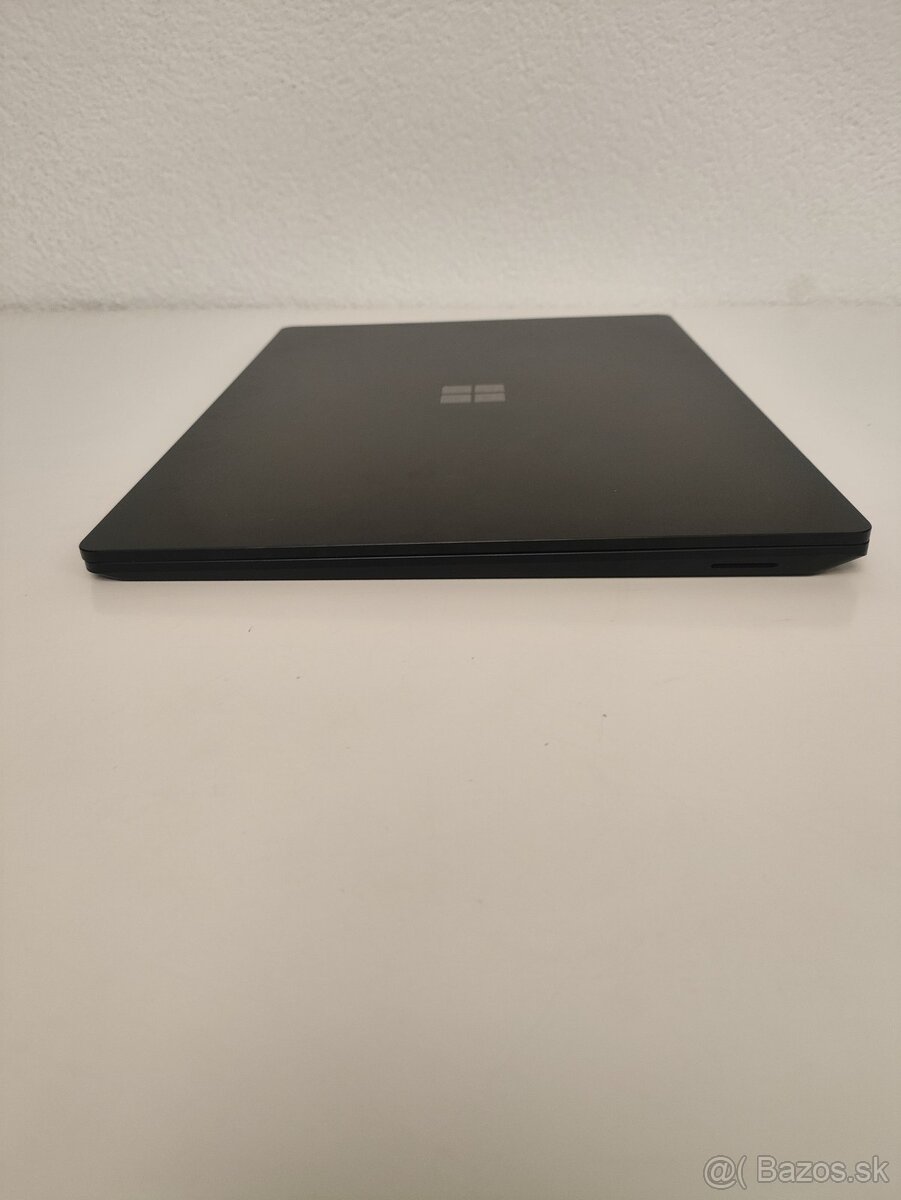 Microsoft Surface Laptop 5 15" | Intel Core i7 1265U • 32 G - 8