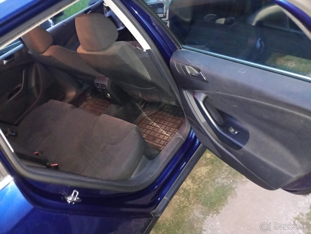 Predám Wolkswagen Passat B6 wariant - 8