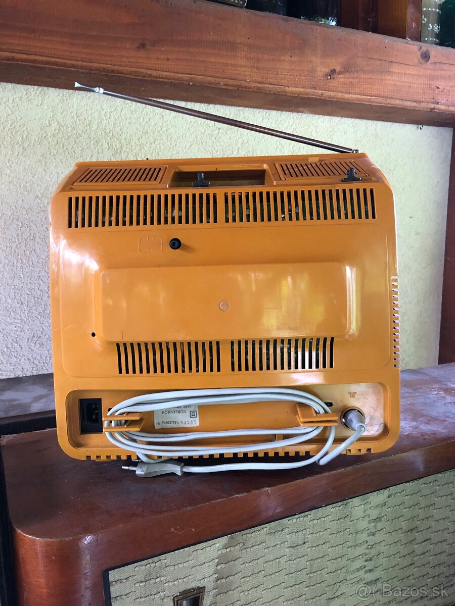 Stare radia a televizory - 8