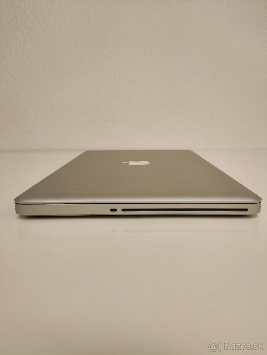 MacBook Pro 15 2011 | i7 • 16GB • 256GB SSD - 8