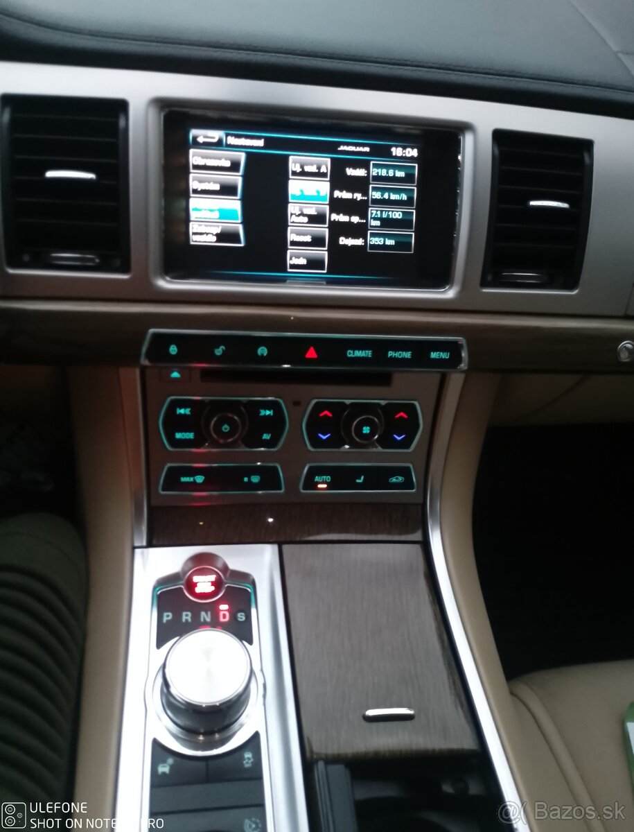 Jaguár XF 2,2 - 8