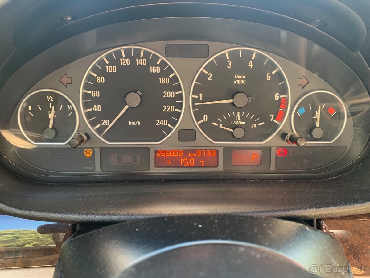 BMW E46 330XI - 8