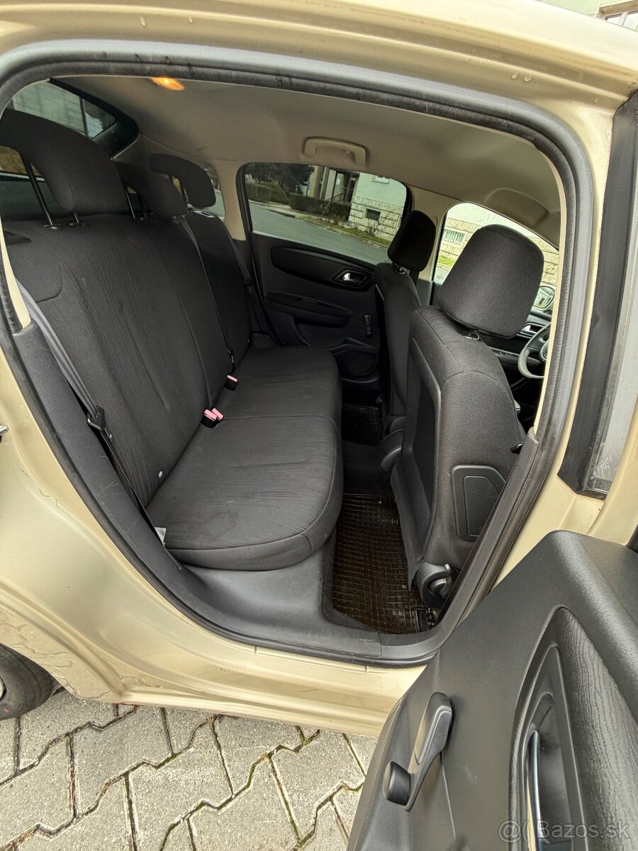 Citroën C4 1.6  klimatizácia, ťažné zariadenie - 8